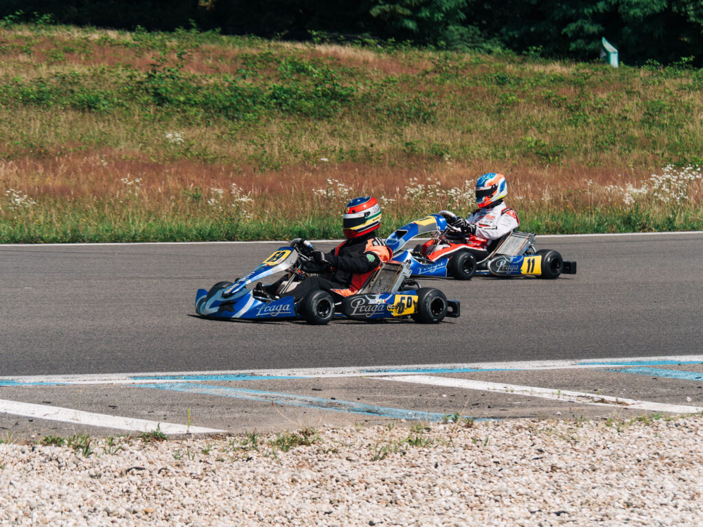 type de kart compétition - praga racing team - circuit de bresse 