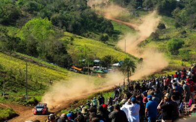 Adrien Fourmaux perd la tête du Rallye du Paraguay après une crevaison, Sébastien Ogier remonte à la quatrième place