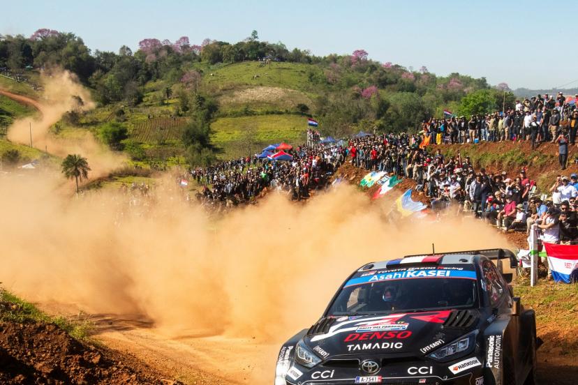 Après la crevaison de Kalle Rovanperä dans l’ES14, Sébastien Ogier prend la tête du Rallye du Paraguay devant Adrien Fourmaux