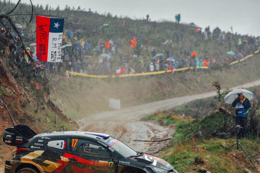 Sébastien Ogier prend la tête du rallye du Chili devant Elfyn Evans, Adrien Fourmaux 3e