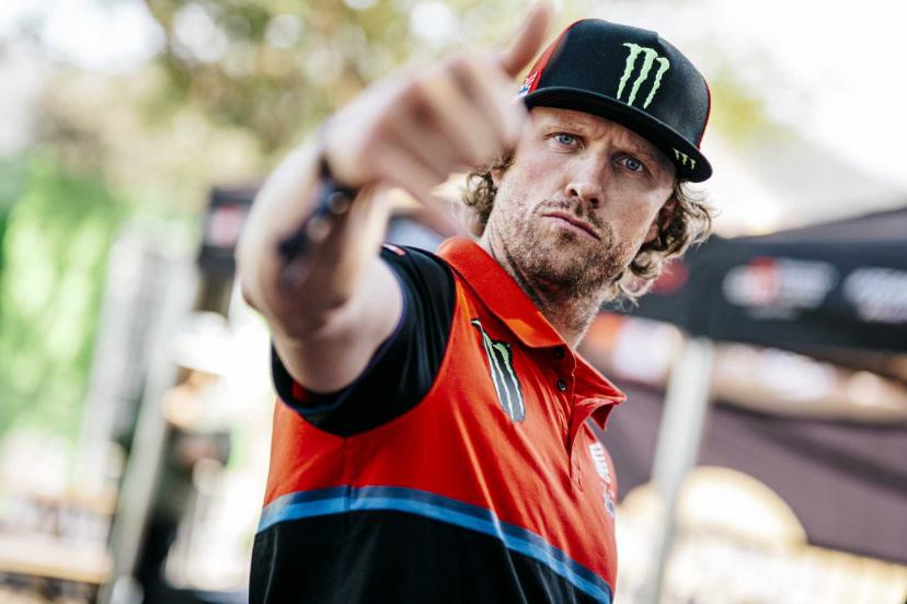 « Je ne suis pas en train de faire une folie » : Adrien Van Beveren explique sa présence au Rallye du Maroc, deux semaines après une violente chute