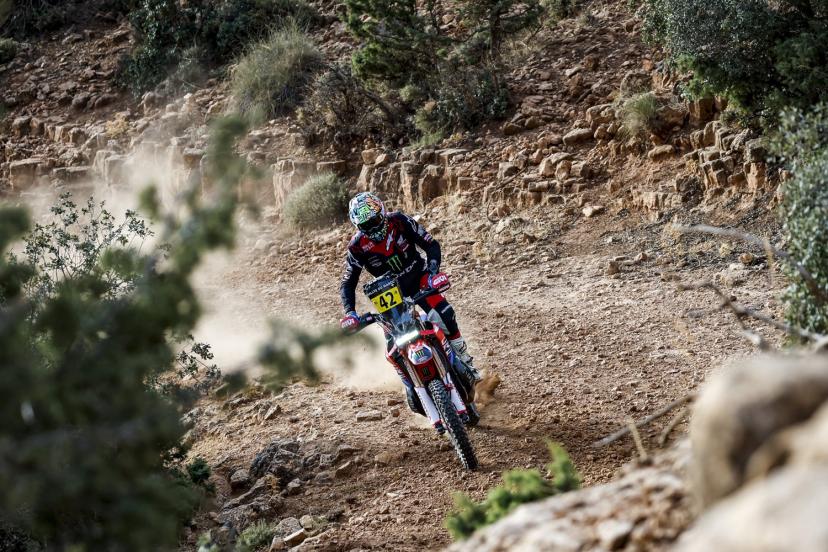 « C’est dur mais je suis venu pour ça » : Adrien Van Beveren combatif au terme d’une première étape éprouvante au Rallye du Maroc
