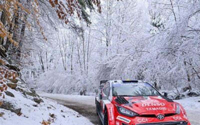 Piégé par la neige dans le Turini, Oliver Solberg fait un tête-à-queue mais conserve la tête du Monte-Carlo