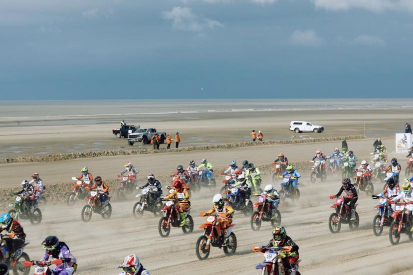 L’Enduropale, la cinquantième d’une course mythique sur les plages du Touquet racontée par ses légendes