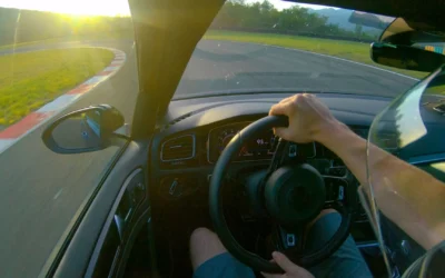 Quelle voiture de circuit choisir pour bien débuter ?