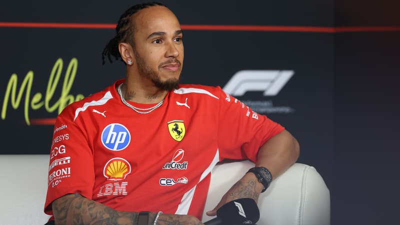 Lewis-Hamilton-devant-les-medias-avant-le-GP-d-Australie-le-5-mars-2026-2247056