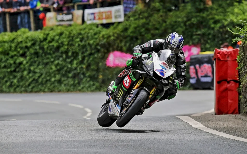 competition moto Tourist Trophy île de Man