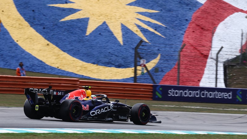 Isack-Hadjar-lors-des-essais-libres-au-Grand-Prix-de-Bahrein-sur-le-circuit-de-Sepang-en-Malaisie-le-2-octobre-2026-2358355